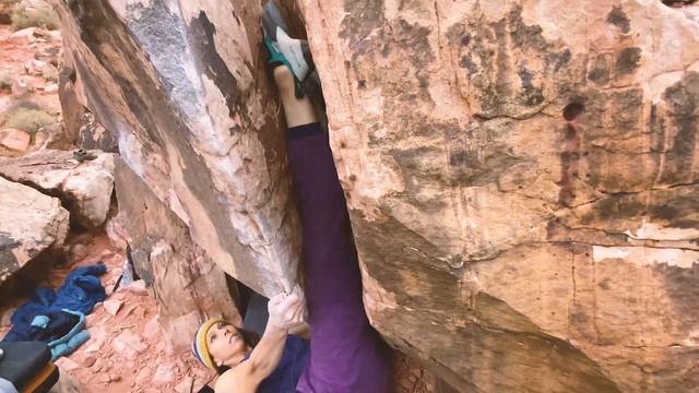 Red Rocks - Crack Right, V1 FUN смотреть онлайн