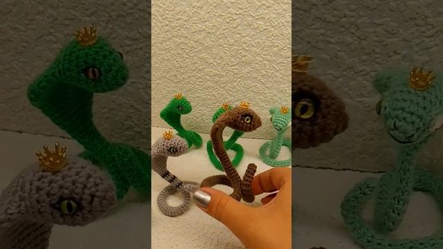 вязаная змея символ 2025 смотреть онлайн