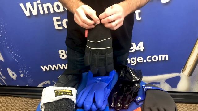 Finding the Right Pair of Gloves for Window Cleaning! смотреть онлайн