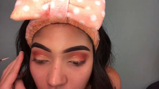 GLITTER PINK HALF CUT CREASE TUTORIAL смотреть онлайн