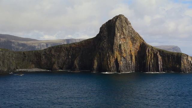 macOS Sonoma wallpaper/screensaver collection: the coast of Scotland смотреть онлайн