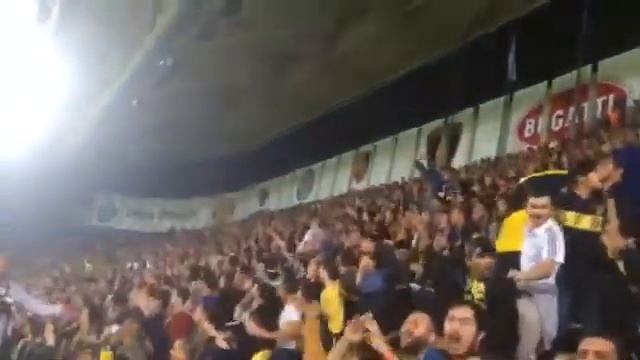 Fenerbahçe - Ajax Tribün Görüntüleri #3 смотреть онлайн