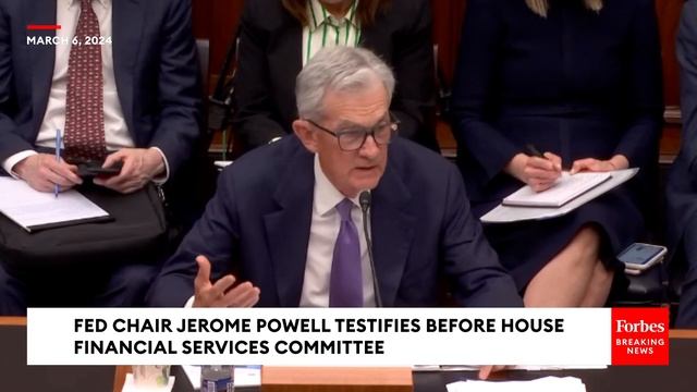 Al Green Asks Fed Chair Jerome Powell If He Currently Believes ‘There Will Not Be A Recession’ смотреть онлайн