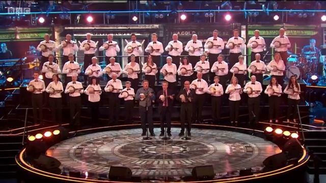 "The Window Cleaner" performance on Queen 92th Birthday - Frank Skinner, Ed Balls & Harry Hill смотреть онлайн