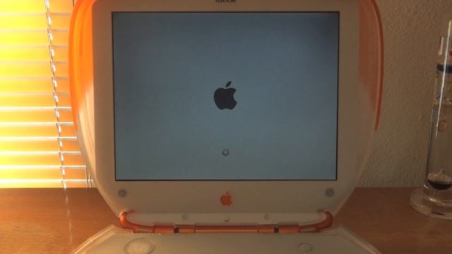 Apple iBook Clamshell Tangerine (Overview Part 2) смотреть онлайн