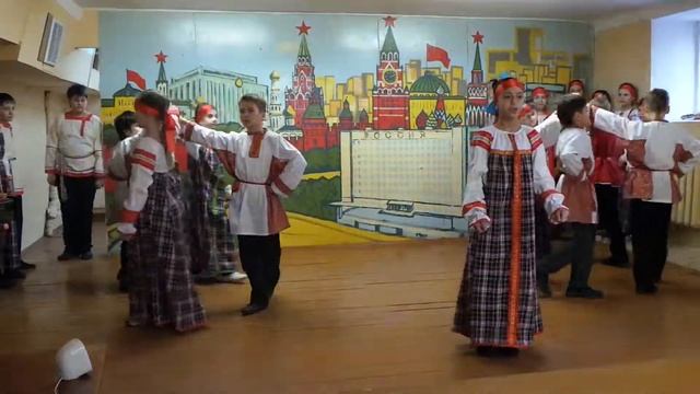 Концерт для ветеранов ВОВ, защитников и жителей блокадного Ленинграда, уч-ся школы №506. смотреть онлайн