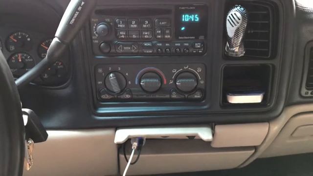 Chevy Tahoe Polk Audio DB6501 Test DB iPod Classic on Dock смотреть онлайн