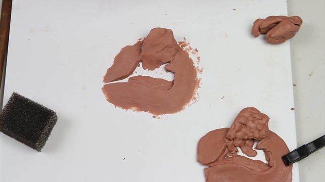 Sculpture Tutorial: Bottled-Face Makeup смотреть онлайн