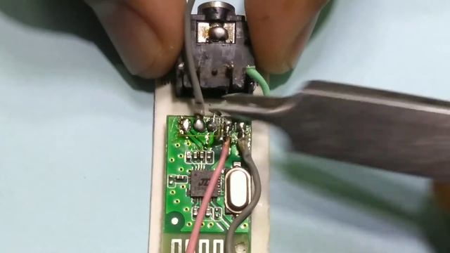 How To Make Bluetooth Dongle at home | How To Convert any Speker To Bluetooth Speker In Hindi смотреть онлайн