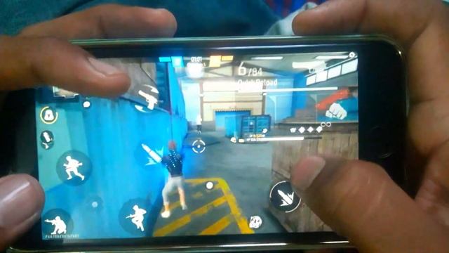 3finger free fire best handcom gameplay video👌||iPhone 8plus📱||{free fire max} смотреть онлайн