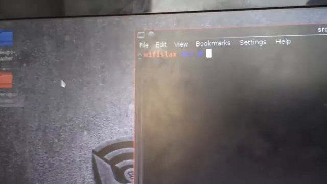hack wifi with wifislax смотреть онлайн