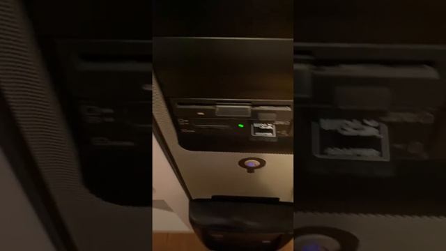 Sounds of an internal 3.5” floppy drive смотреть онлайн