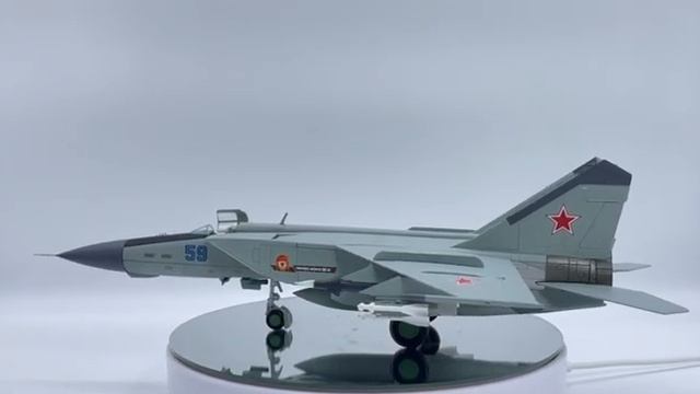 MiG-25PDS Foxbat “Blue 59” Russian Air Force, 1985 1/72 HA5604 #mig25 #foxbat #hobbymaster