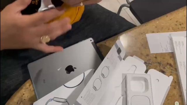 Unboxing of Apple Watch Series 8 #apple #applewatch смотреть онлайн