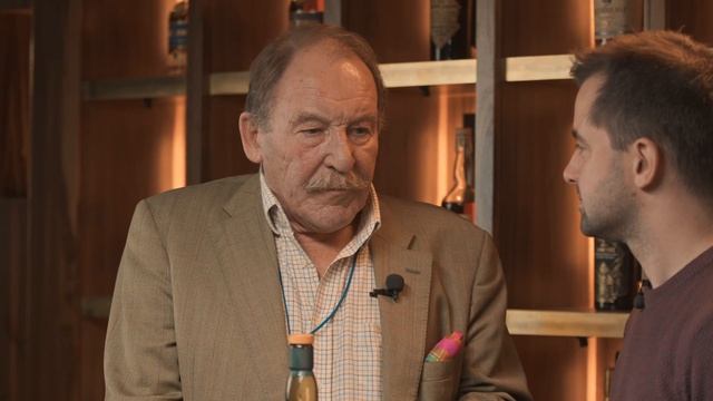 Lagavulin 16 Year Old смотреть онлайн