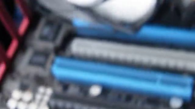 P8P67 EVO EPU、TPUのハードウェアスイッチON/OFF смотреть онлайн