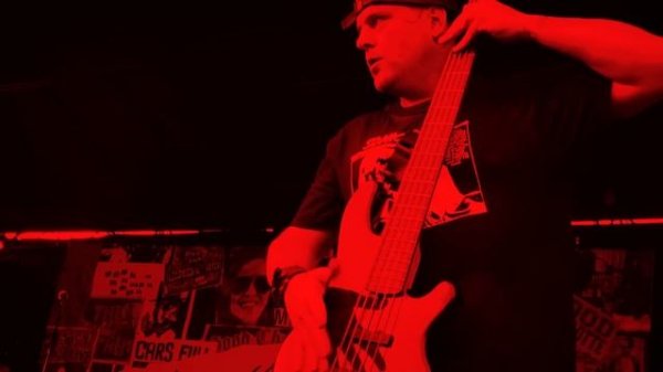 Good Charlotte - Life Changes (Official Video)