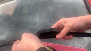 Jaguar E-Pace How to Remove And Fit Wiper Blades Front Wipers