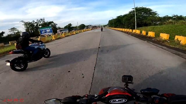REDLINING my Z1000 AGAINST SUPER SPORTSBIKES | NEWLY REMAPPED Z1000 | JMAC MOTOVLOG MXD NTS смотреть онлайн