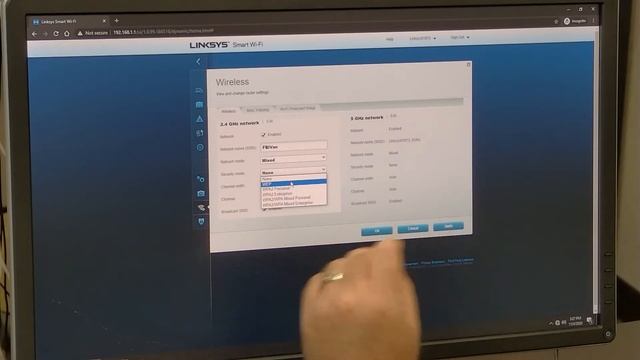 How to Access and Setup/Secure a Consumer Router смотреть онлайн