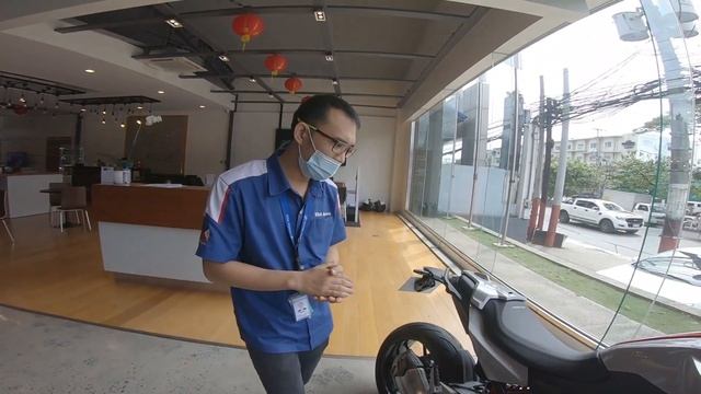 BMW Motorrad Showroom смотреть онлайн