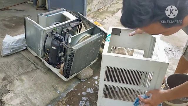 WINDOW TYPE AIRCON CLEANING step by step procedure. #window#cleaning#aircon смотреть онлайн