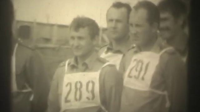 Озинки. 27 Смотр физподготовки летного состава 1985 год.mpg смотреть онлайн