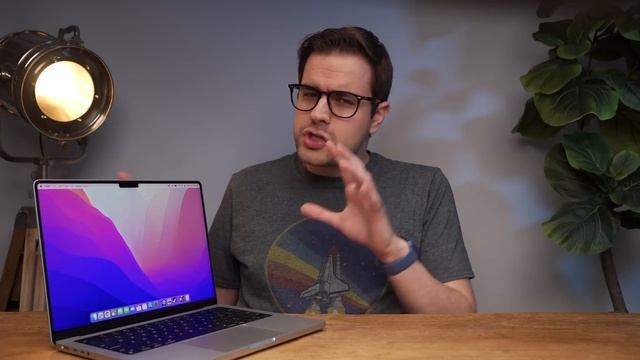 14" MacBook Pro: Did I Make a Mistake? смотреть онлайн