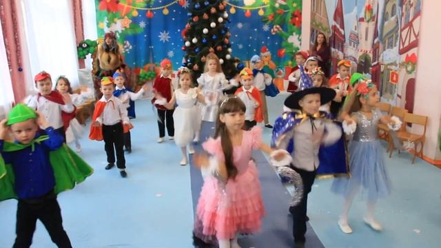 Новый год г. Севастополь 116 сад гр.1