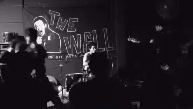 John Macbaren live The Wall смотреть онлайн