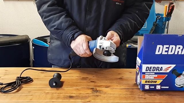 Angle grinder DEDRA DED7950 , Úhlová bruska DEDRA DED7950 смотреть онлайн