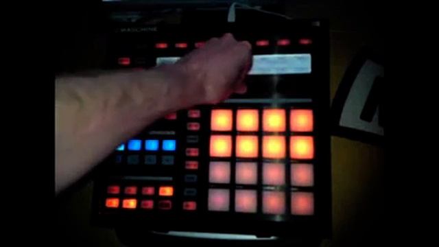 Traktor Pro 4 Deck Control Using Maschine Controller