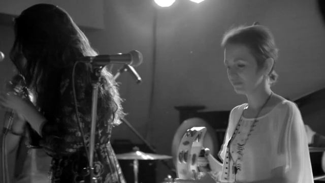 John Lemon feat. Elena Tiron - The Chain (Live, Fleetwood Mac Cover) смотреть онлайн
