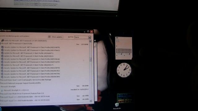 Windows Sidebar on XP white desktop gadget bug help смотреть онлайн