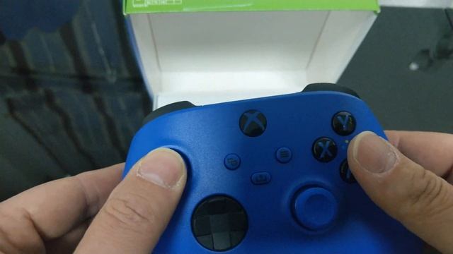 XboX shock blue controller - XboX shock blue wireless controller - XboX controller shock blue смотреть онлайн