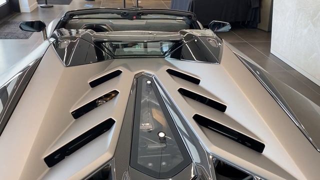 2020 Lamborghini Aventador SVJ Roadster