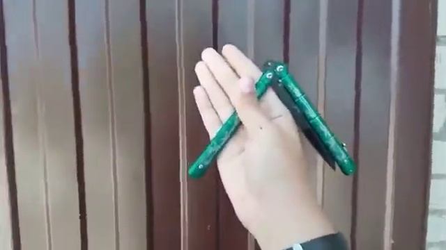 ТРЮКИ С НОЖОМ БАБОЧКОЙ ОБУЧЕНИЕ ДЛЯ НОВИЧКОВ