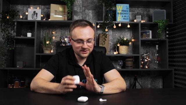 Apple AirPods Pro - podrobná recenze po měsíci смотреть онлайн
