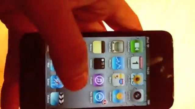 iPod touch 4G (2010) first hands-on! [Spanish][HD] смотреть онлайн