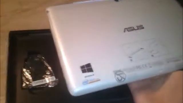 Asus VivoTab Smart unboxing (kicsomagolás) смотреть онлайн