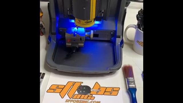 XHORSE CONDOR XC-MINI CONDOR PLUS II KEY 2ND GENERATION HIGH SECURITY KEY CUTTING MACHINE DEMO смотреть онлайн