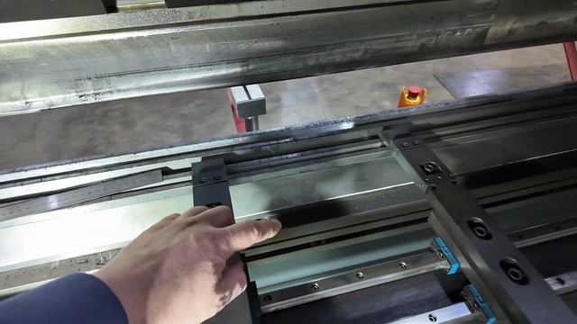 Калибровка, настройка точности гиба на листогибе IRONMAC HPB-K c контроллером TP10S смотреть онлайн