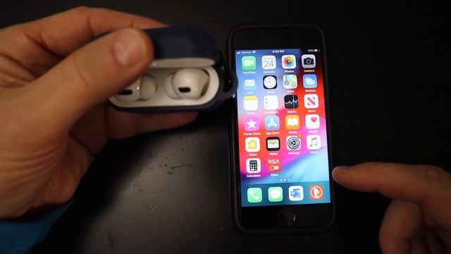 How To Check The Battery Life Of The Airpods PRO With an iPhone смотреть онлайн