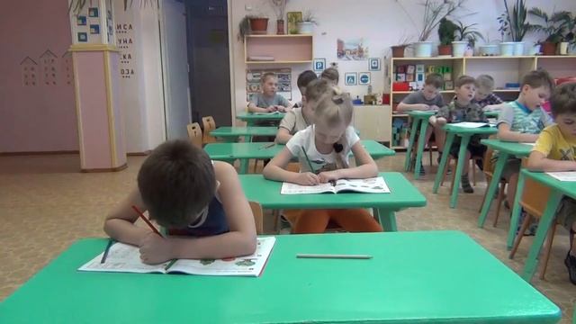Североонежск. Д\с Елочка. Выпуск 2014. Занятие в группе. смотреть онлайн