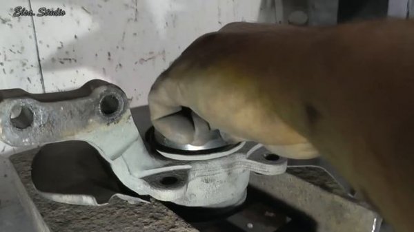 Замена подшипника передней ступицы ВАЗ 1118 Калина