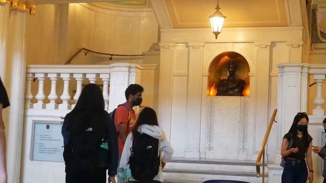 Lincoln Hall | Touring Time at the University of Illinois смотреть онлайн