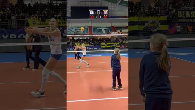 Arina Fedorovtseva & Sister смотреть онлайн