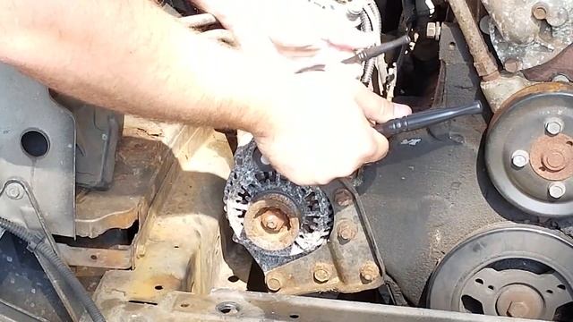 JEEP XJ ENGINE BAY TEAR DOWN - ALTERNATOR REMOVAL AND ENGINE DISASSEMBLY 1997 - 2001 CHEROKEE смотреть онлайн