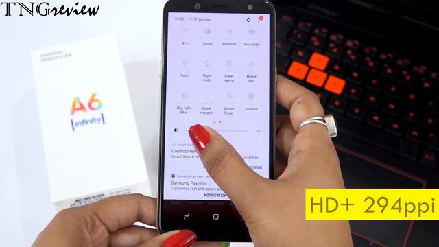 Samsung A6 - Unboxing & Overview - In Hindi смотреть онлайн