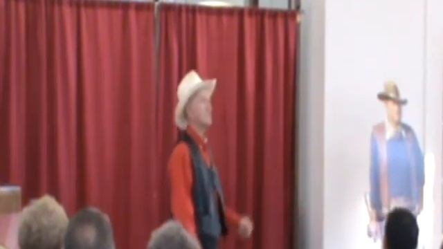 Should You Speak Like John Wayne? смотреть онлайн